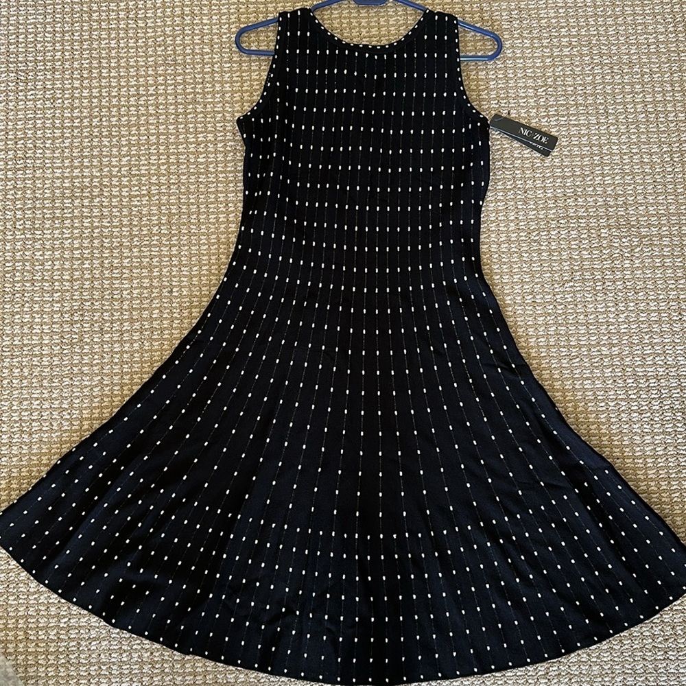 Nic + Zoe black body con dress, size small, NWT (new with tags)